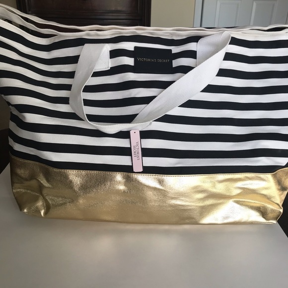 Victoria's Secret Handbags - Victoria’s Secret Large Zip Tote